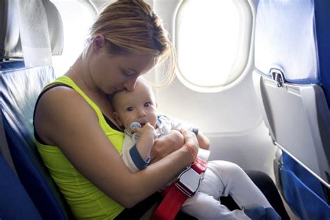 Bebekle uçak yolculuğu kadınlar kulübü